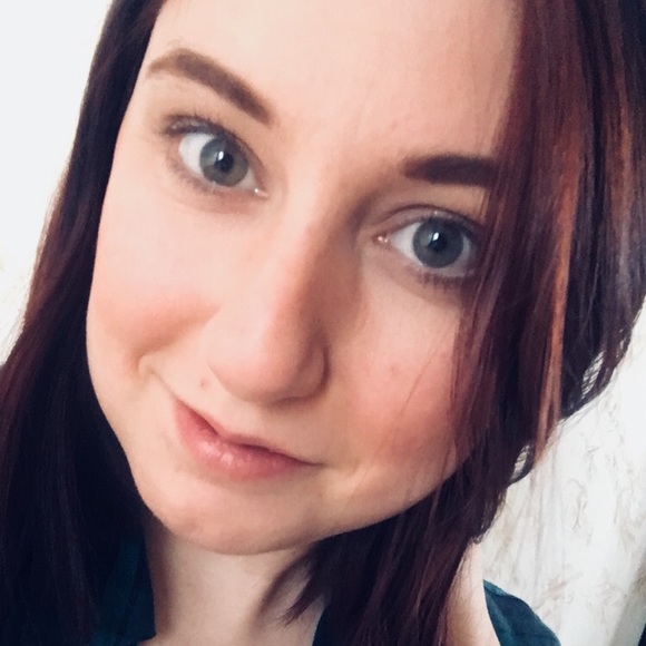 Meet your Posher, Ashley - Picture 1 of 1